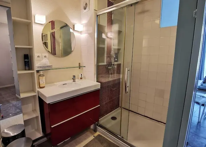 Apartment 4 Personnes Equipe En Centre-ville *